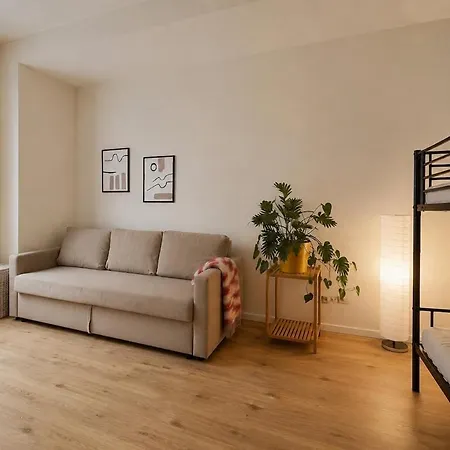 For 7, Lakes, Nature, Wi-fi & Free Parking 杜伊斯堡